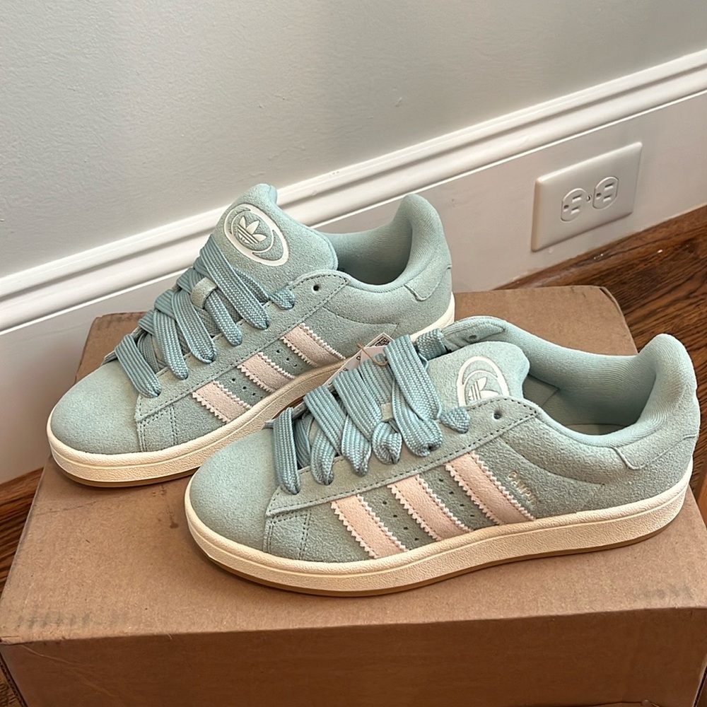 ADIDAS CAMPUS 00’s size 7 women’s